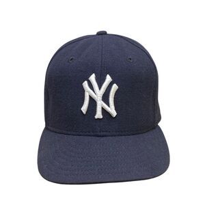 Vintage New Era New‎ York Yankees Fitted Hat 7 3/8 Diamond Plain Logo Wool